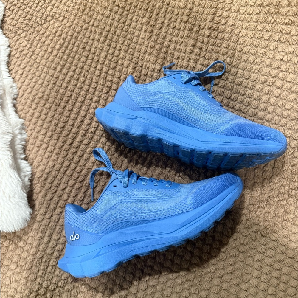 ALO Yoga Blue Women's Sneakers
